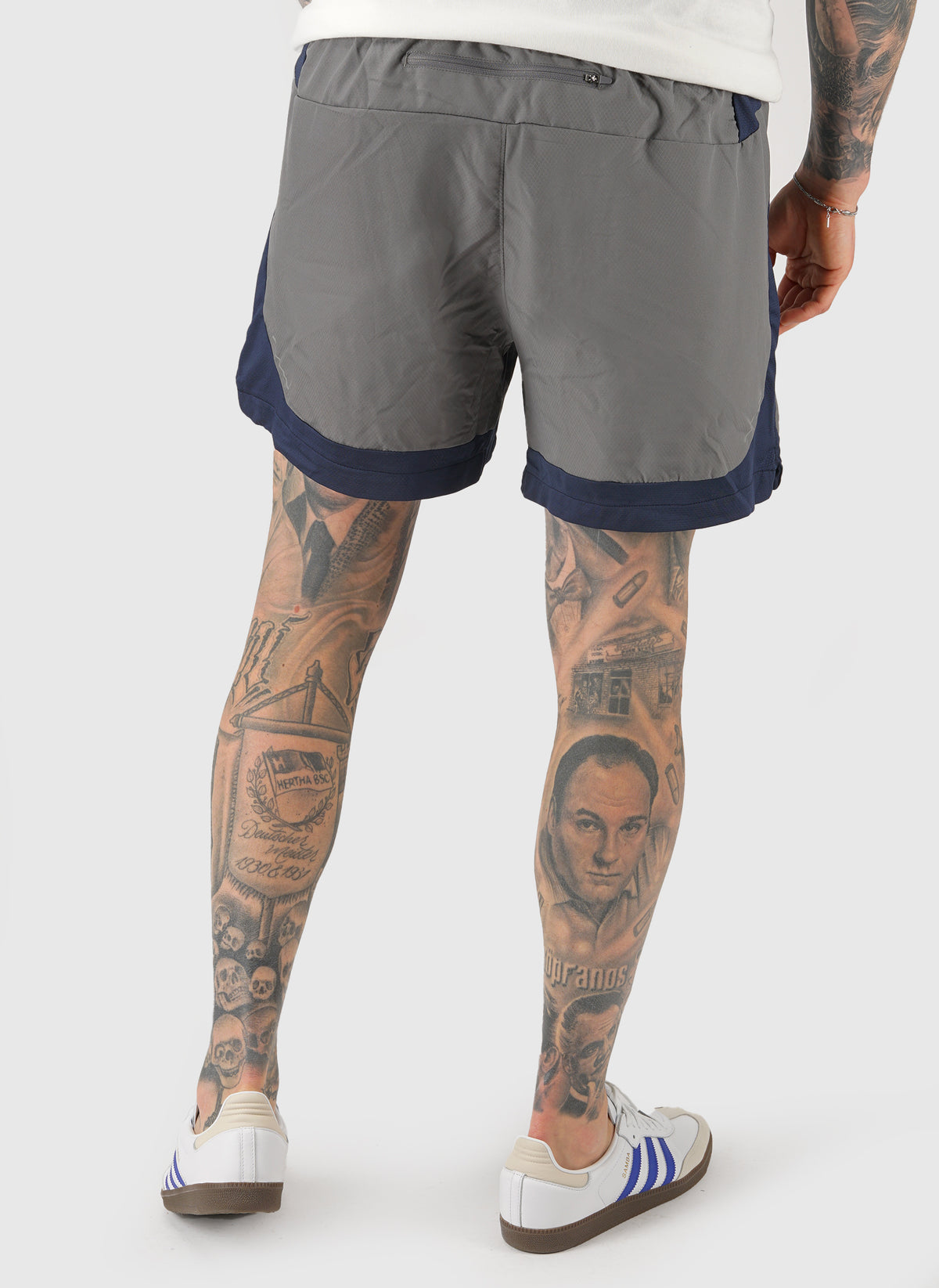 Three Pitch Short - City Grey Coll