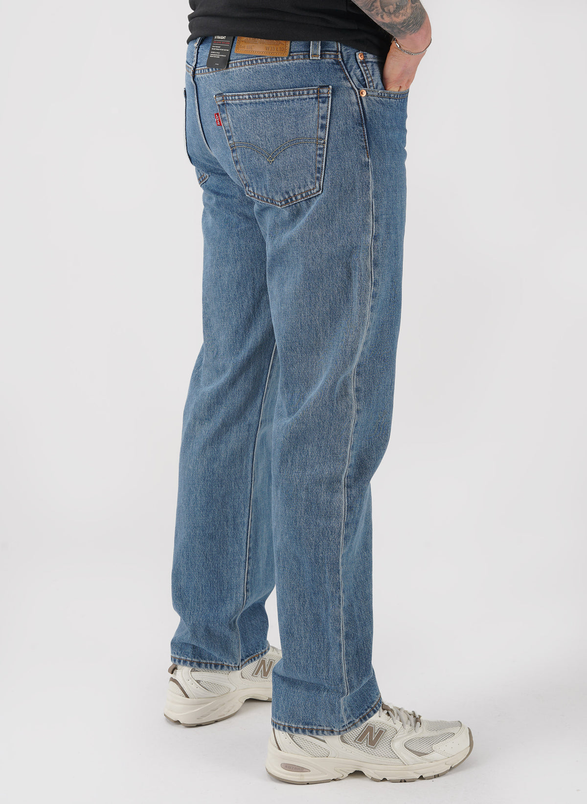 555™ Relaxed Straight Jeans - Blue Essentials