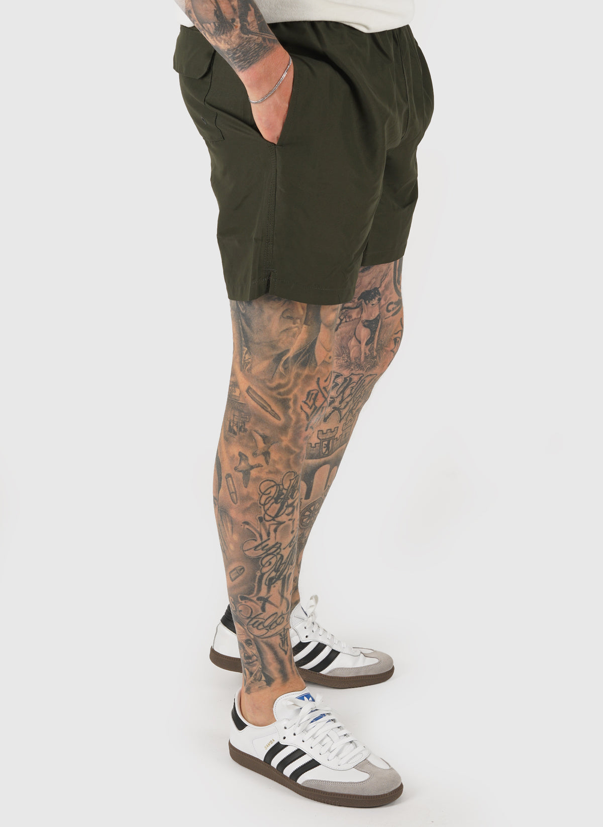 Barbour Water Reactive Tartan Short - Olive