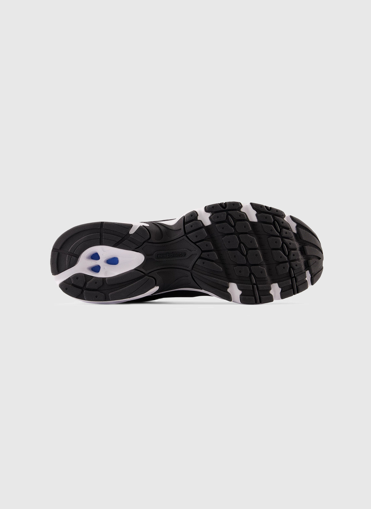 MR530 - Black/Magnet/Silver Metall