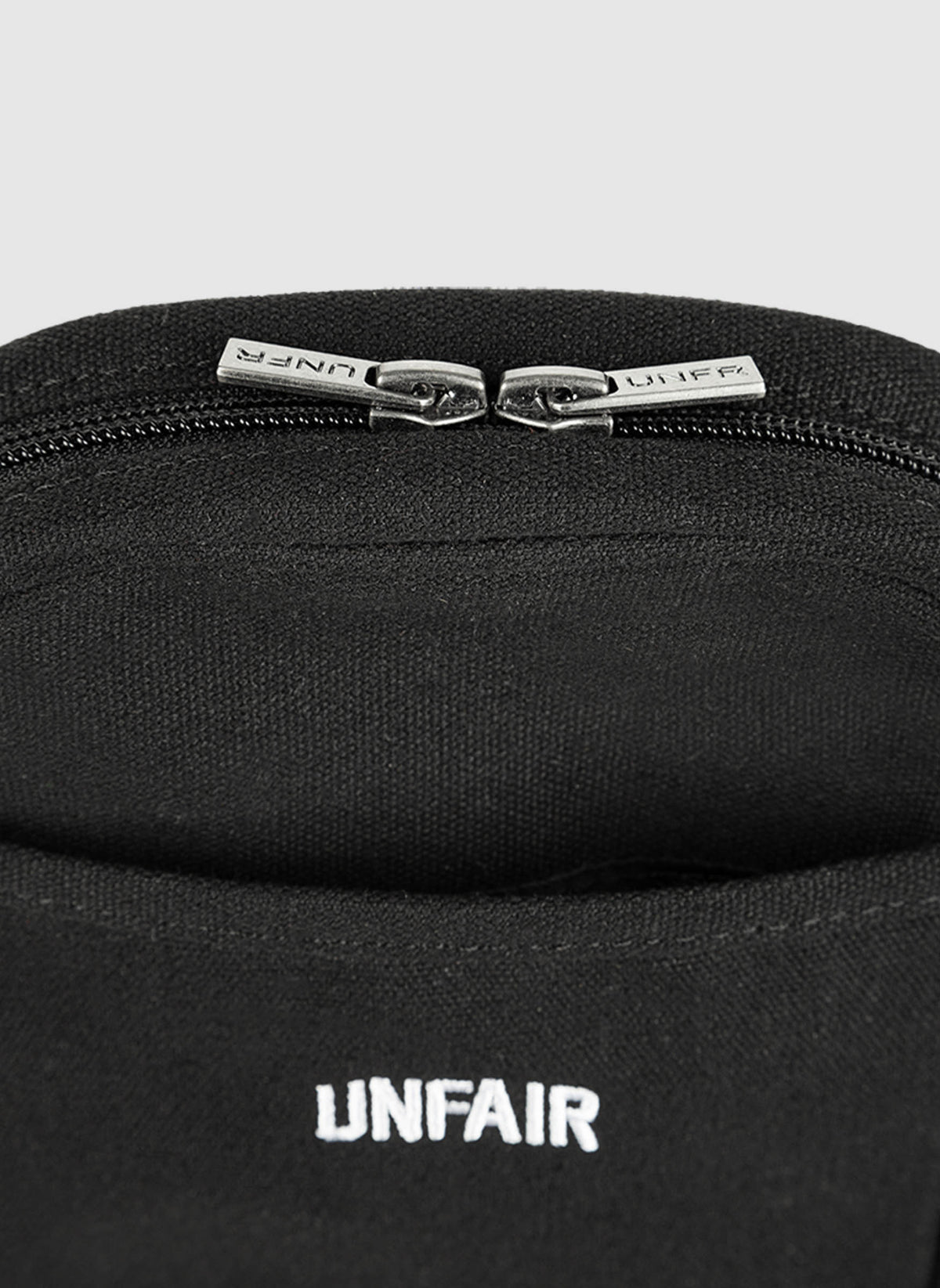 Curved Shoulder Bag - Black